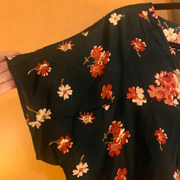 MADEWELL Top Flowy Floral Print Short Sleeve V Neck Blouse Dolman Sleeve Size XS - Picture 4 of 12